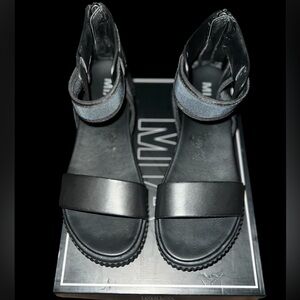 MIA Black Sandals